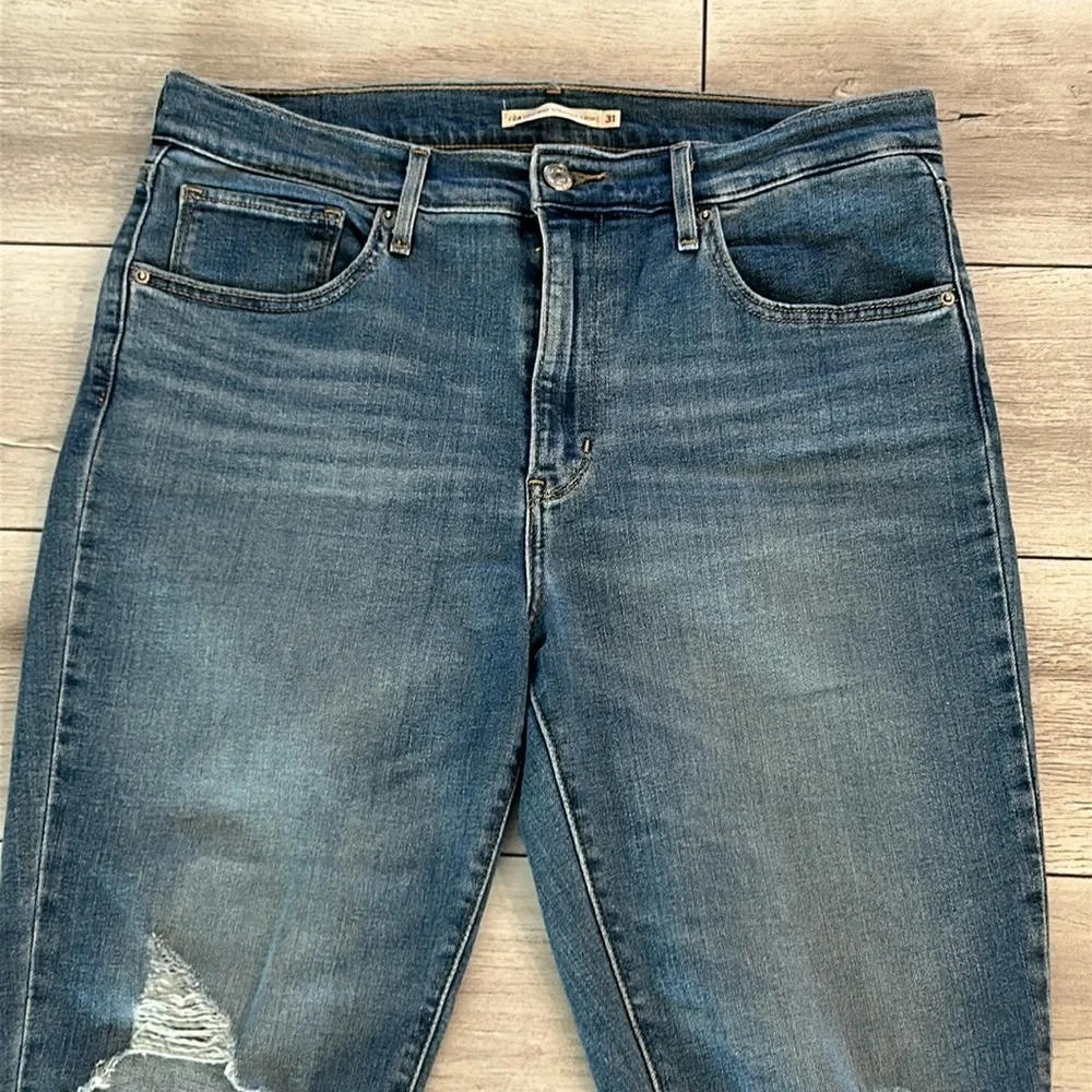 Levi's 724 high rise straight crop jeans size 31